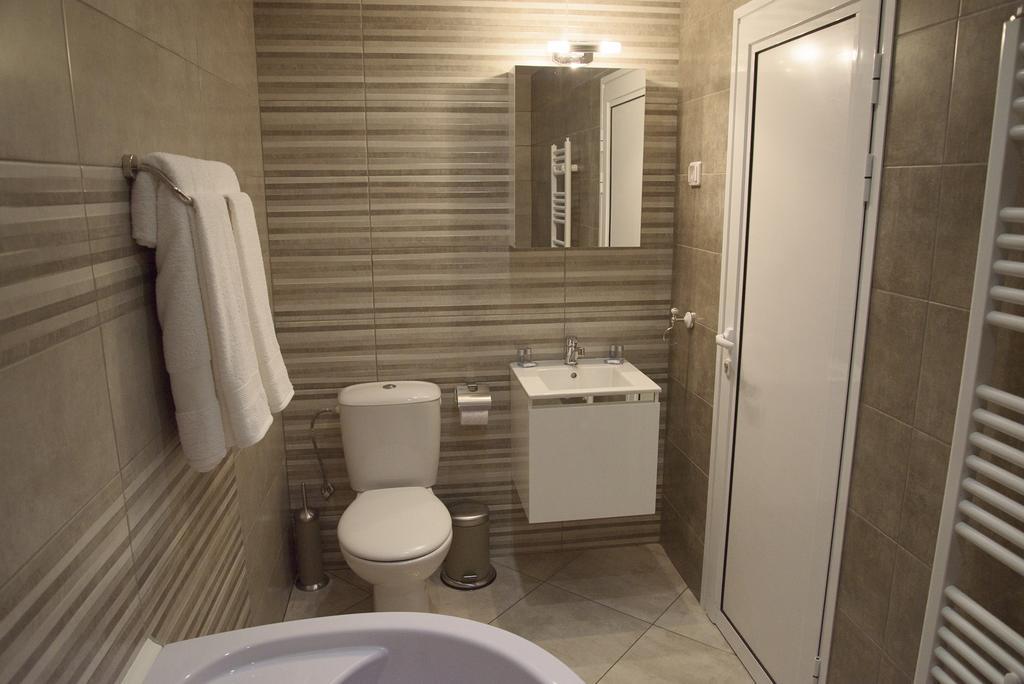 Guest House Zlateya 마다라 외부 사진